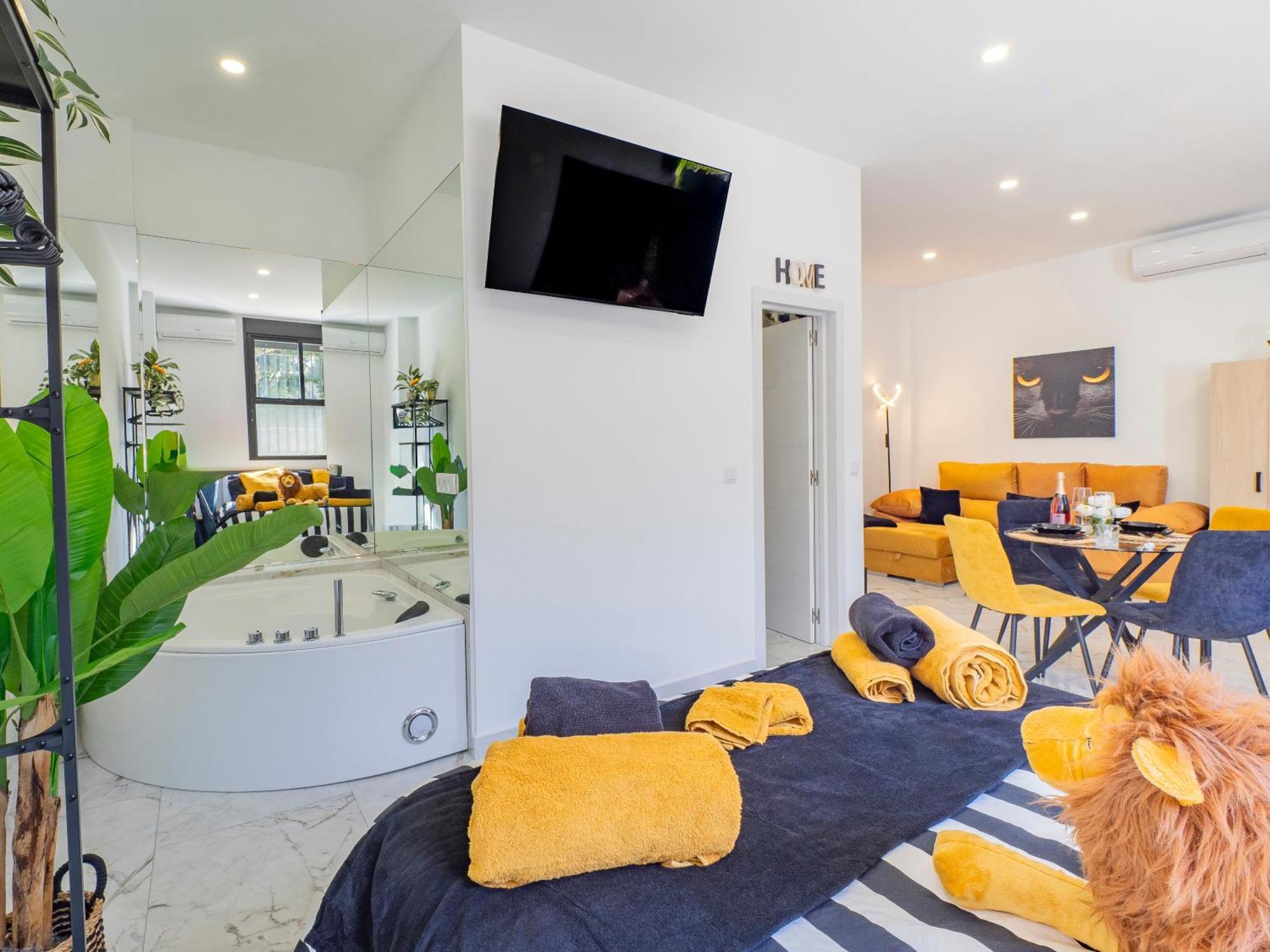 The Juanita Reina's Jacuzzi Apartament Malaga